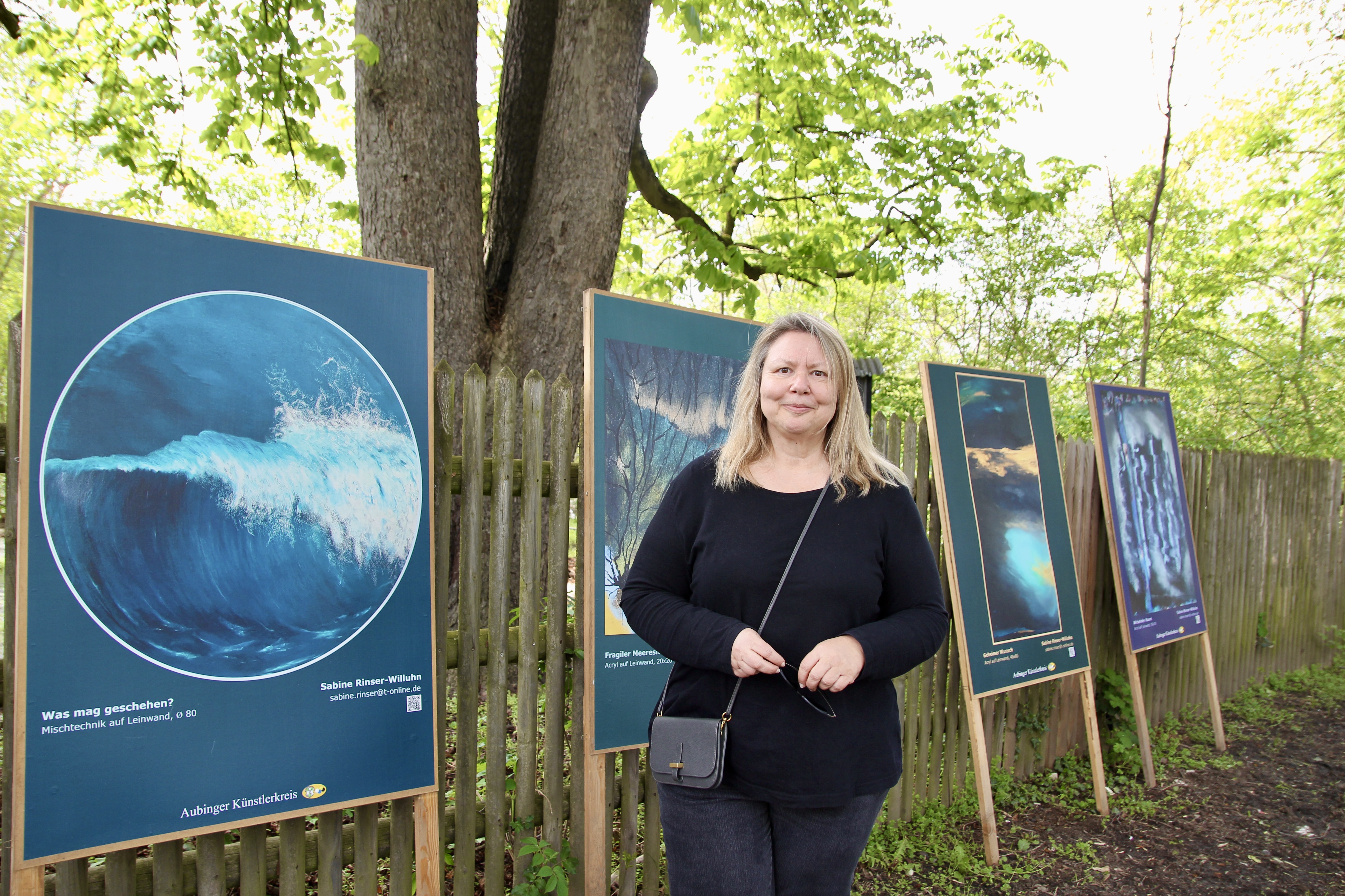 Hat die Ausstellung organisiert und alle Bilder in wetterfeste Plakate verwandelt: Sabine Rinser