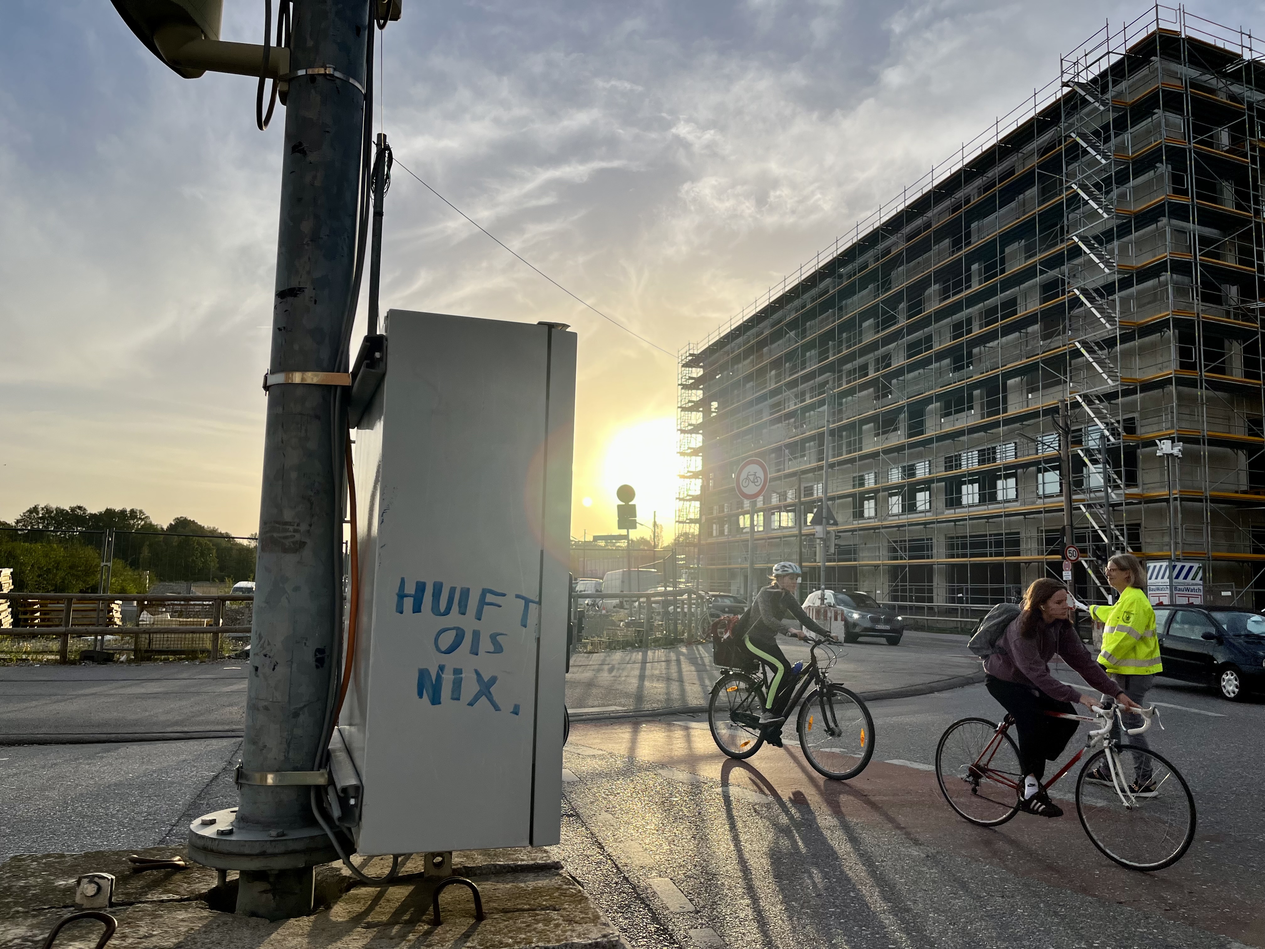 Lichtkasten mit Statement zur Lage. Hilft wirklich nix?