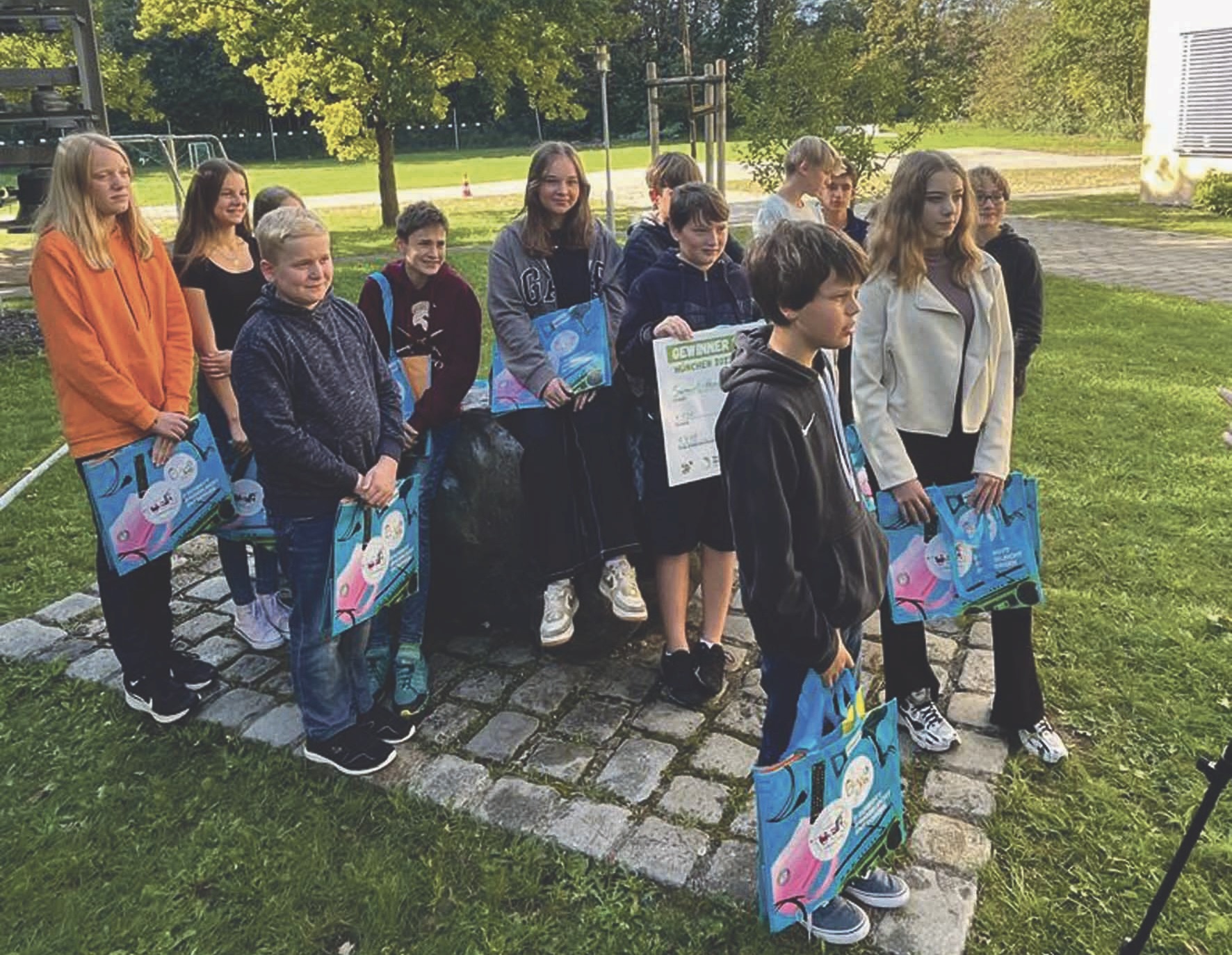 Ihr Engagement beim Recycling von Elektrogeräten hat sich gelohnt. Ein Schulausflug in das Mitmach-Museum Nawareum in Straubing winkt als Belohnung.