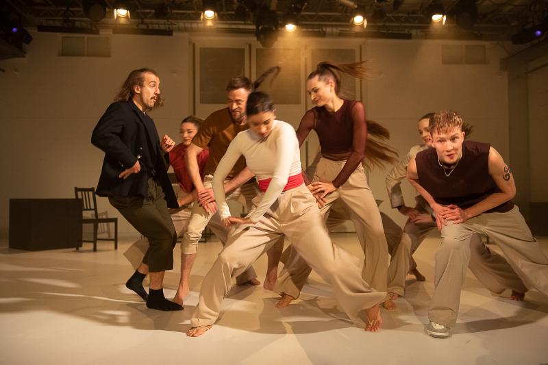 Featured image of post Manege frei - Zirkus in der Pasinger Fabrik