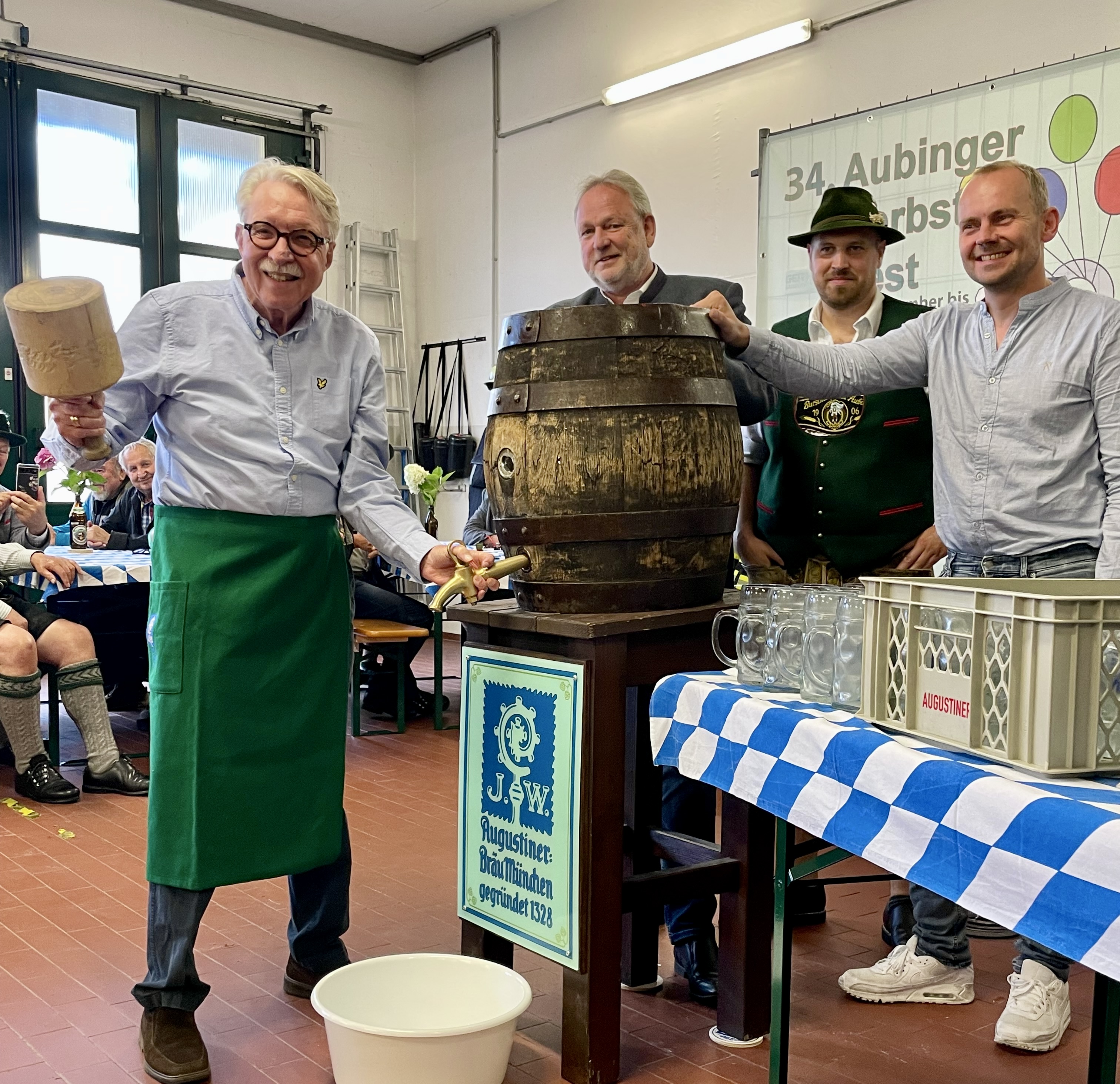 Otmar Bernhard, der Landtagsabgeordnete a.D. (links) ist auch wieder der Schirmherr.