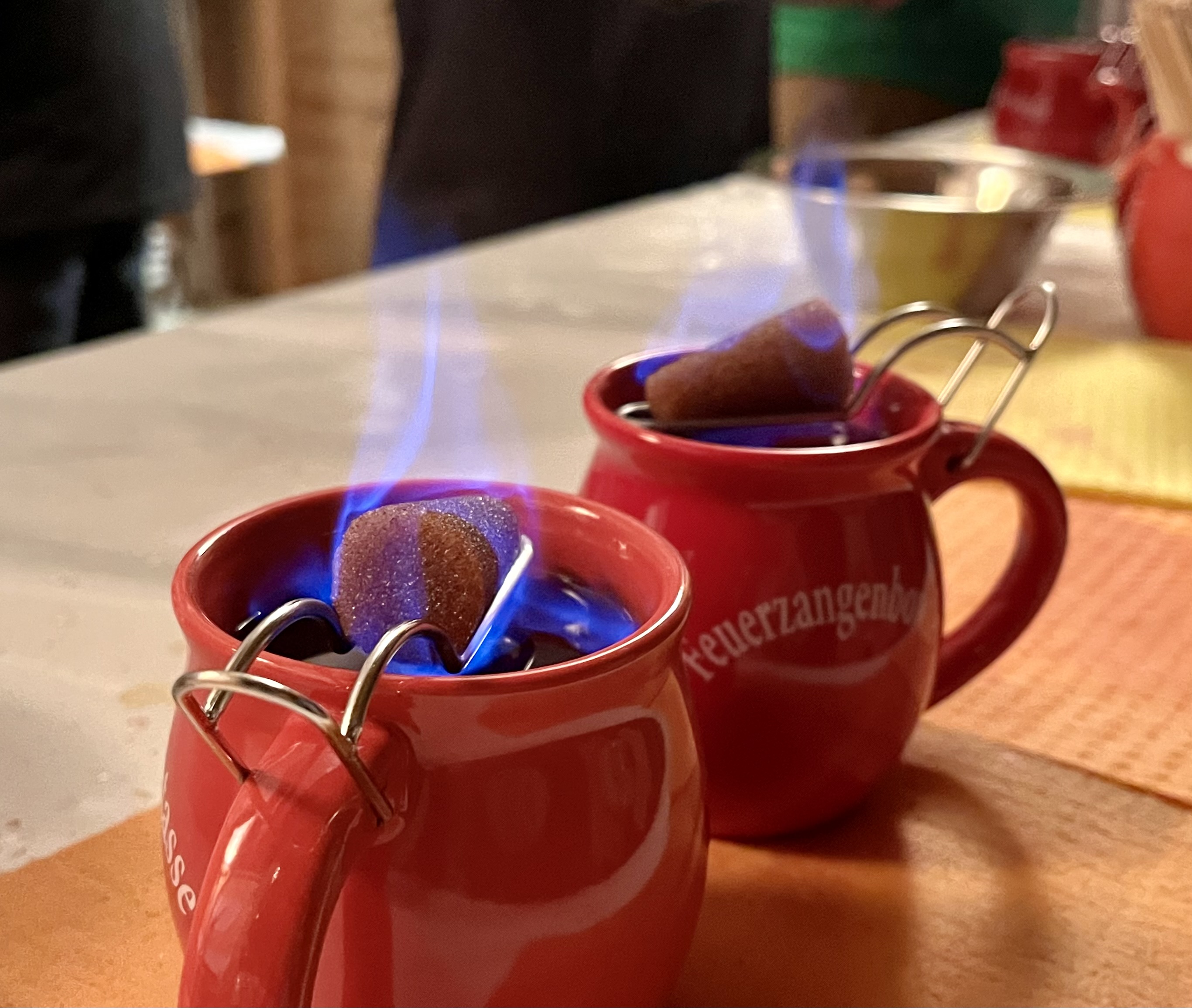 Publikumsmagnet Feuerzangenbowle vom Burschenverein