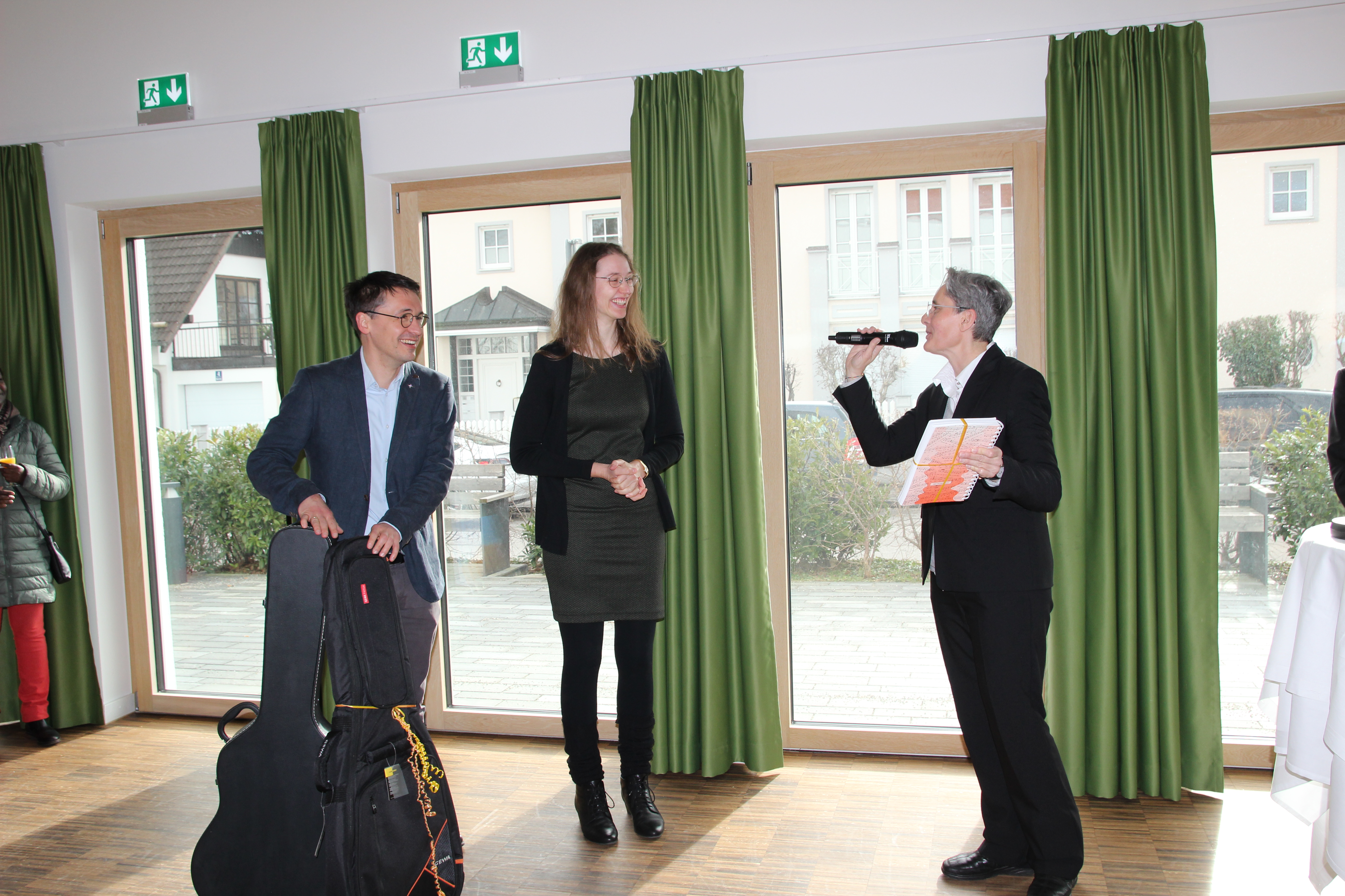 “Echt jetzt?” MIchael und Angelika Bischoff sowie Christine Untch (v.l.).