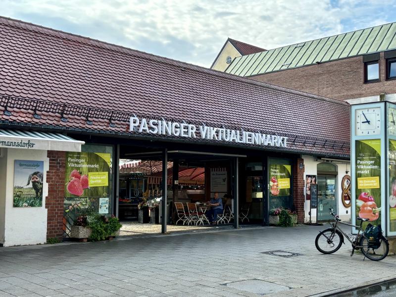 Featured image of post Pasinger Viktualienmarkt muss warten