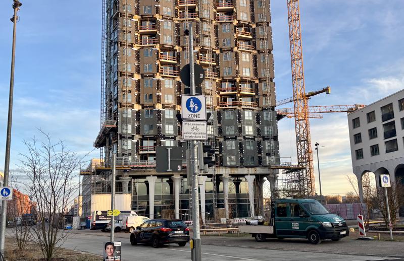 Featured image of post Mahatma-Gandhi-Platz: Verkehrsberuhigte Durchgangsstraße?