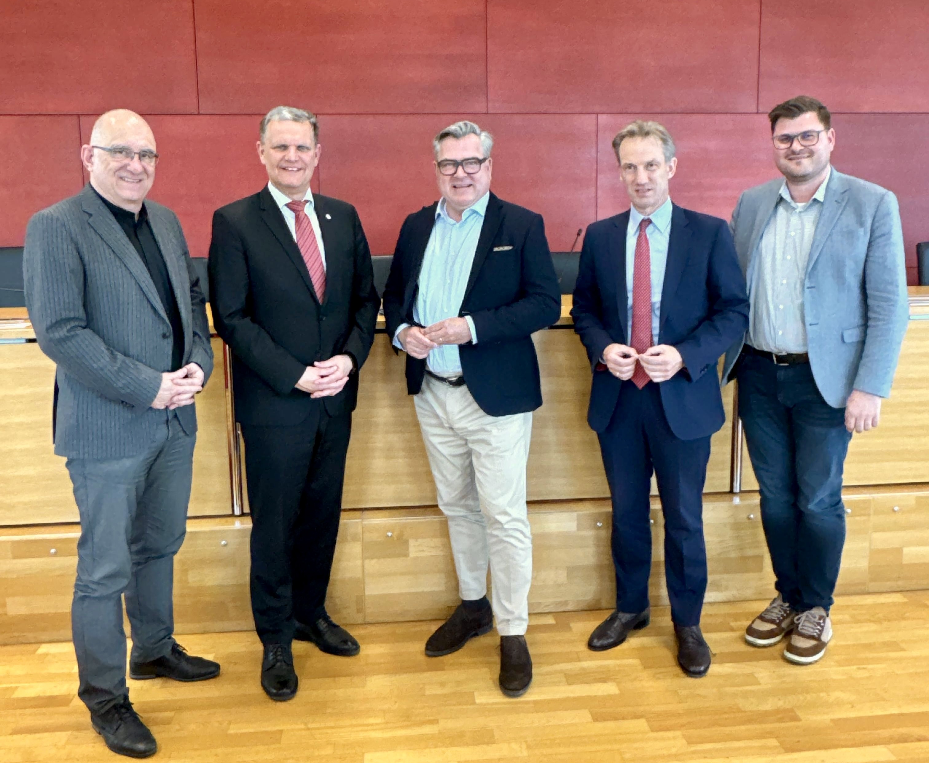 V.l. Frieder Vogelsgesang/ BA 21, Polizeipräsident Thomas Hampel, MdL Josef Schmid, Gerhard Reichel/Immobilen Freistaat Bayern, Sebastian Kriesel/BA22