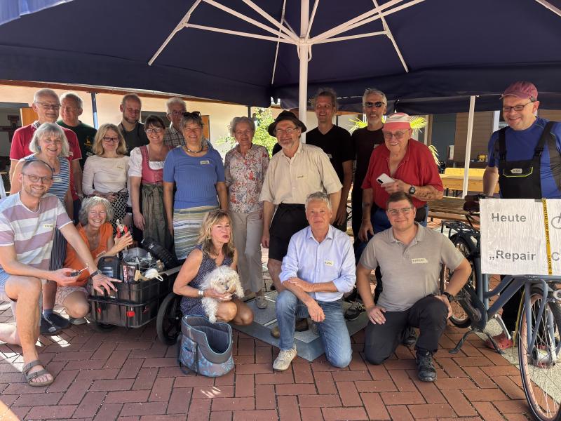 Featured image of post Tüftlerfamilie – Menzinger Repair Café wird 10