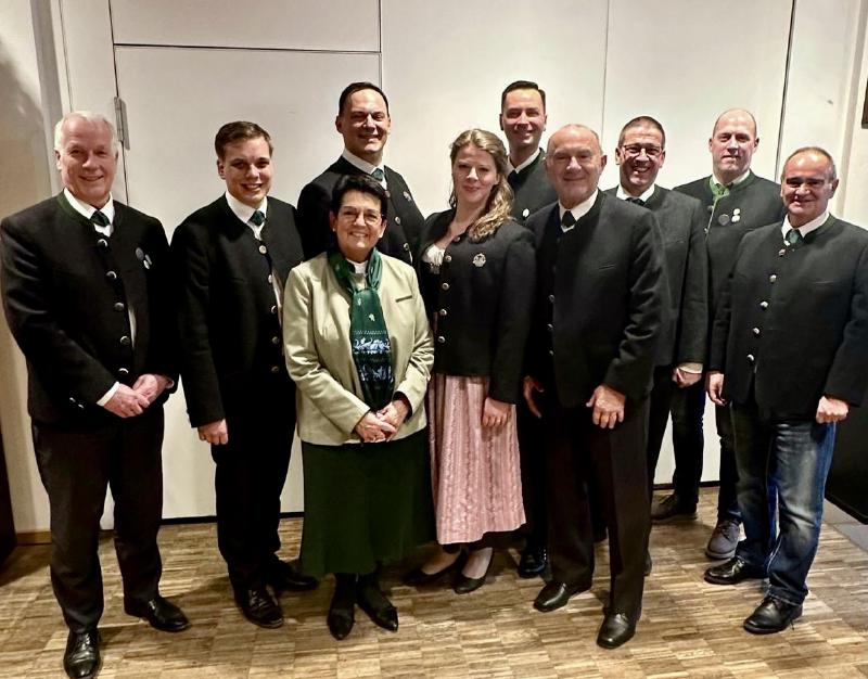 Featured image of post Neue Ehrenmitglieder und neuer Vorstand im Schützenverein