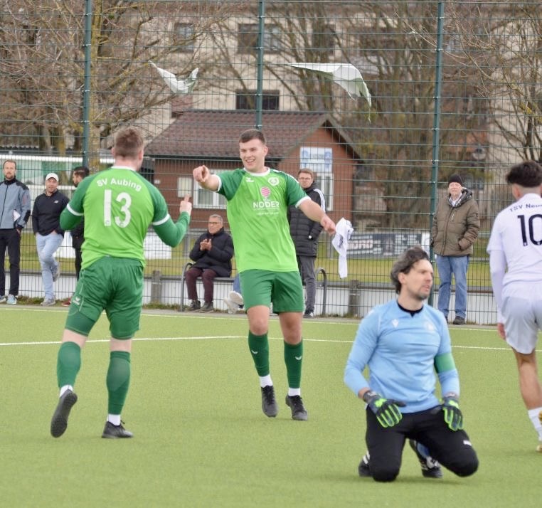 Freude bei Daniel Koch und Leo Tomic