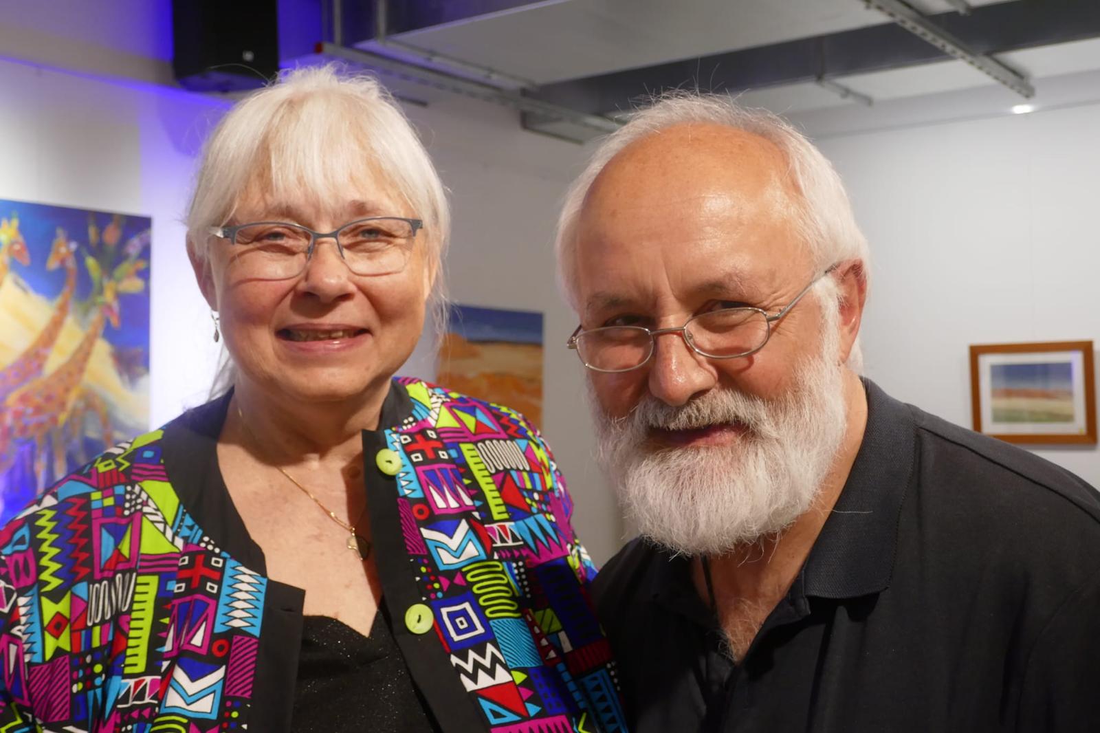 Jutta Marlene Knobloch und Karl Reil in ihrer Ausstellung im ubo9 © Karl Reil