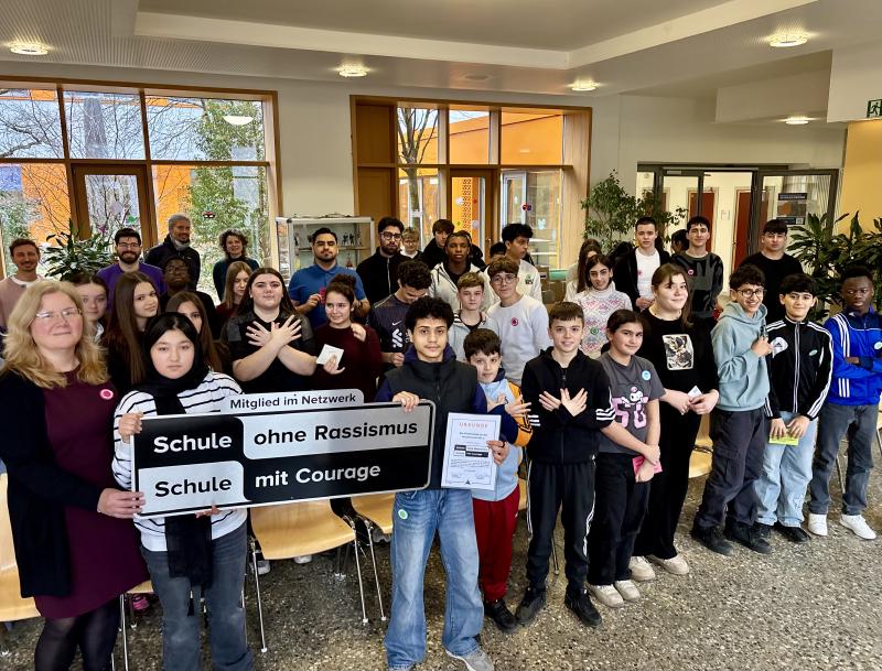 Featured image of post Reichenau-Mittelschule ist „Schule ohne Rassismus – Schule mit Courage“