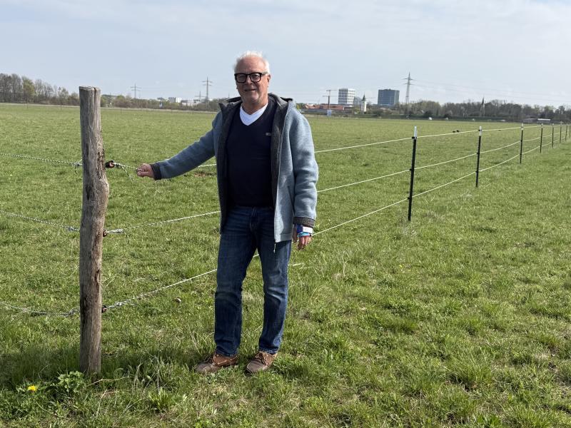 Featured image of post Zwischen Zaun und Wiese: Streit um Ausgleichsflächen am Harthauser Weg