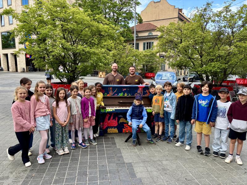 Featured image of post Ein Klavier zieht auf den Pasinger Marienplatz