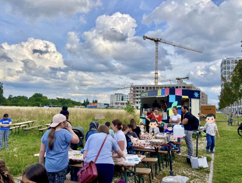 Featured image of post Yolda in Freiham – Treffpunkt auf der Wiese