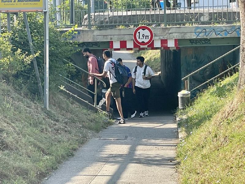 Featured image of post Raser, Bus 267 und E-Scooter: Diese Bürgeranliegen beschäftigen den BA 22