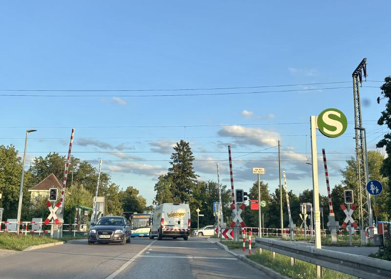 Featured image of post Bahnübergang Brunhamstraße sorgt für Ärger